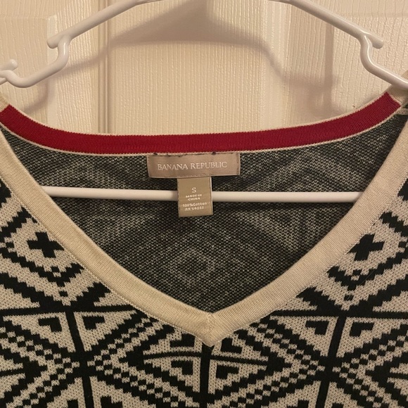NWOT Banana Republic black and white sweater - Picture 2 of 6